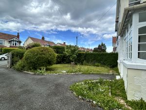 Photo 35- click for photo gallery